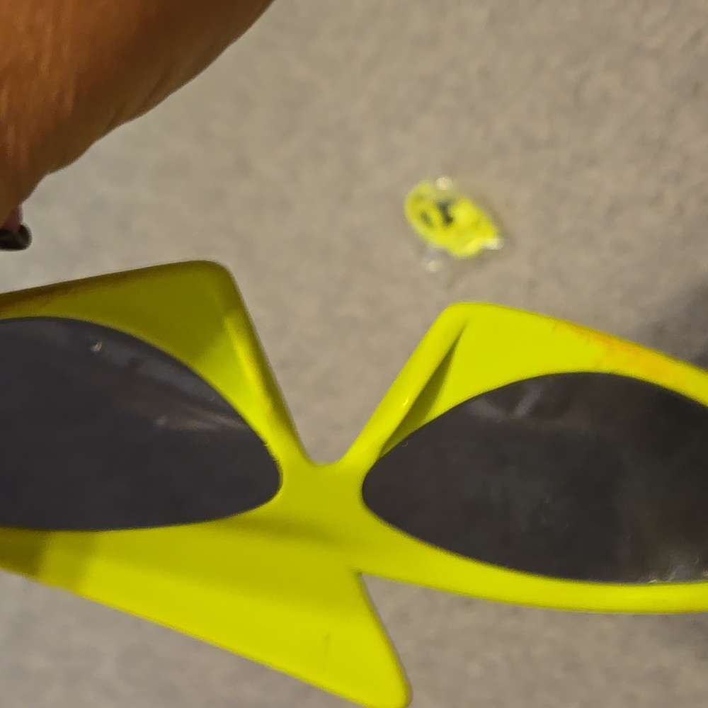 Vintage sunglasses - Picture 4 of 4